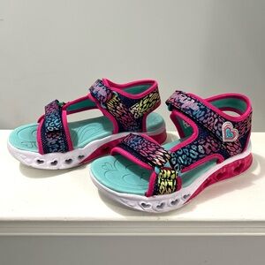 🌻SKECHERS Girls Flutter Hearts Sandal Navy/Multi-colored-Size 3